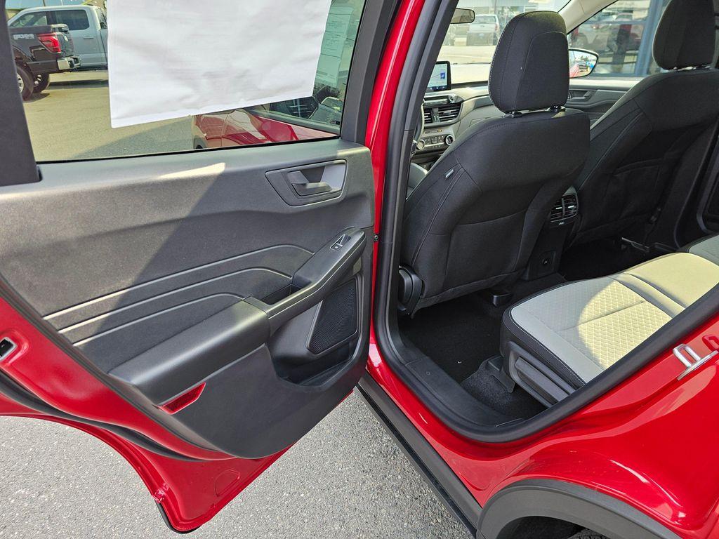 new 2025 Ford Escape car, priced at $30,340