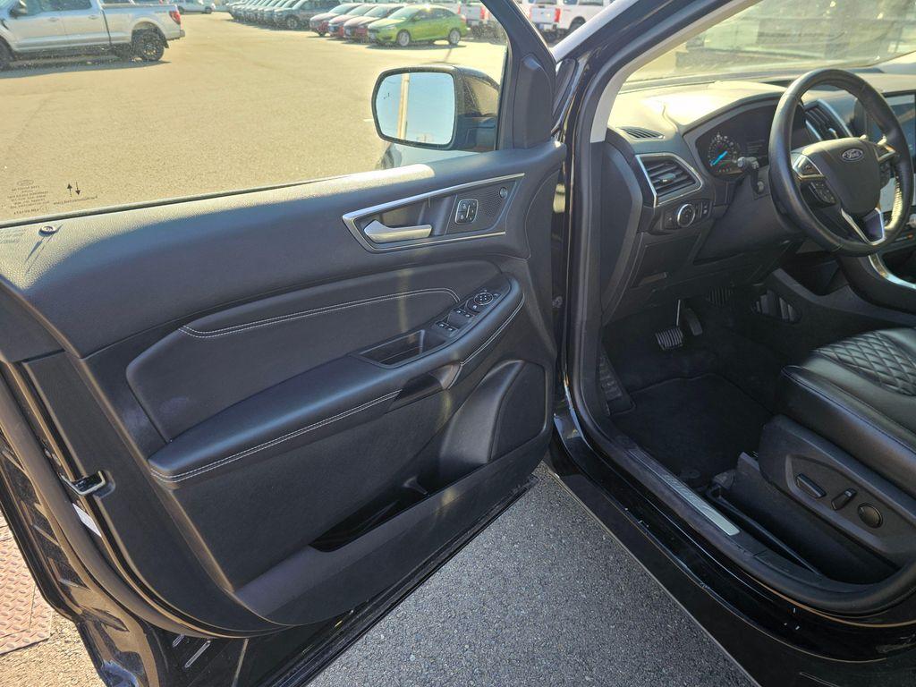 used 2024 Ford Edge car, priced at $35,998