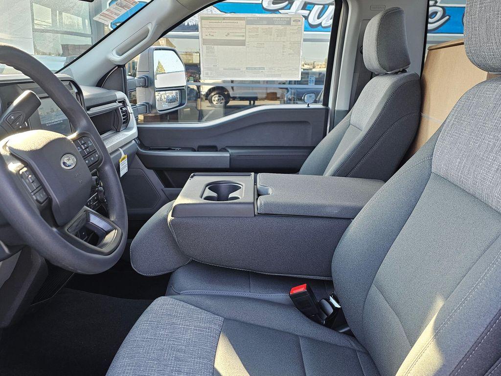 new 2025 Ford F-350 car, priced at $53,626