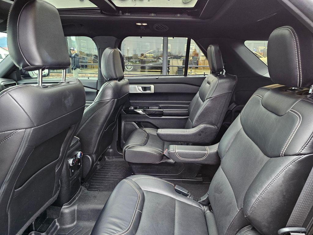 used 2022 Ford Explorer car, priced at $37,900