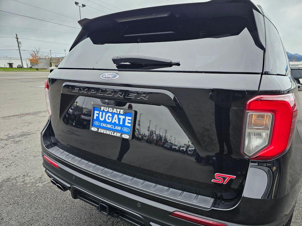 used 2022 Ford Explorer car, priced at $37,900