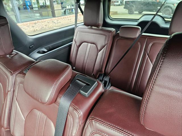 used 2024 Ford Expedition car, priced at $68,900