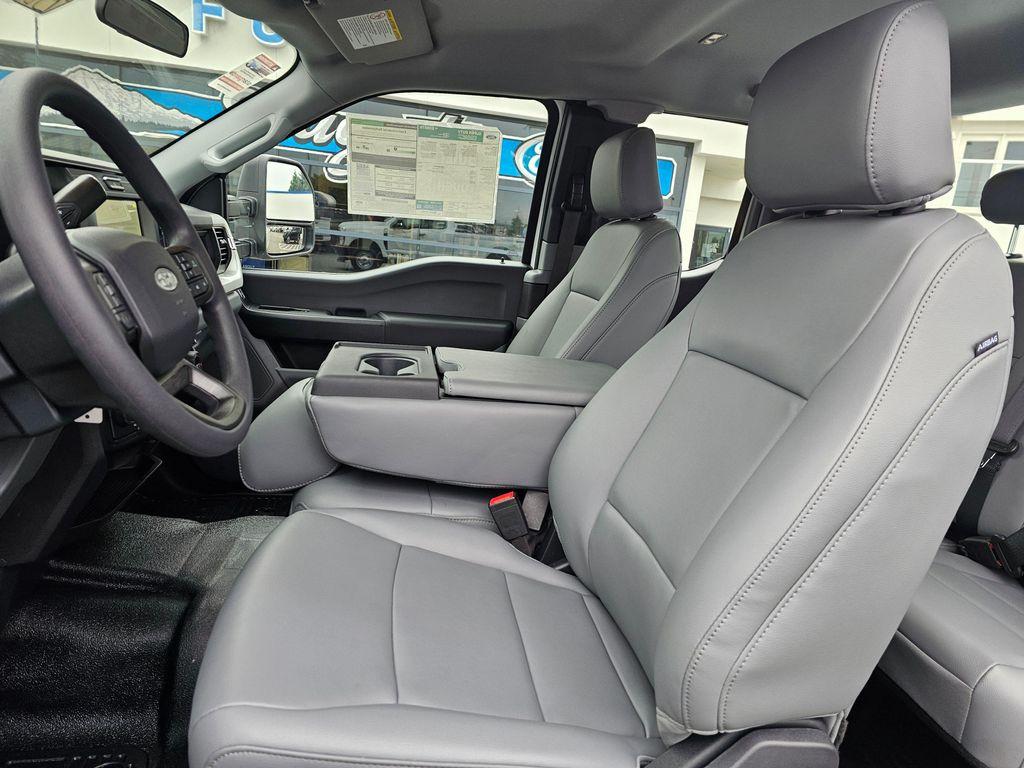 new 2025 Ford F-250 car, priced at $61,255