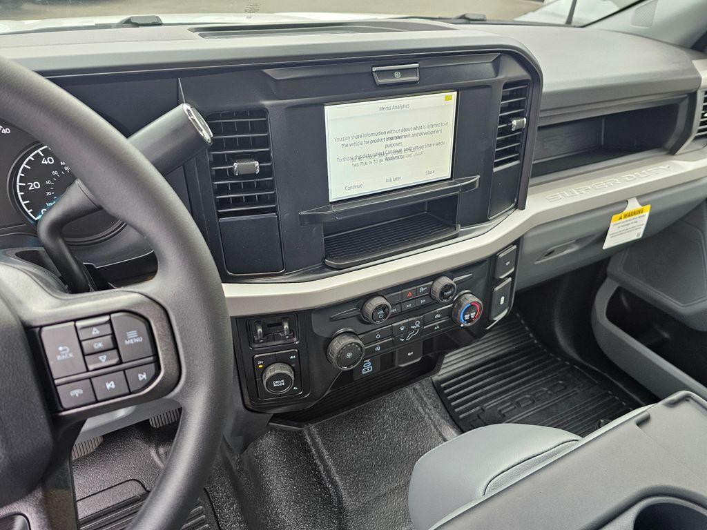 new 2025 Ford F-250 car, priced at $61,255