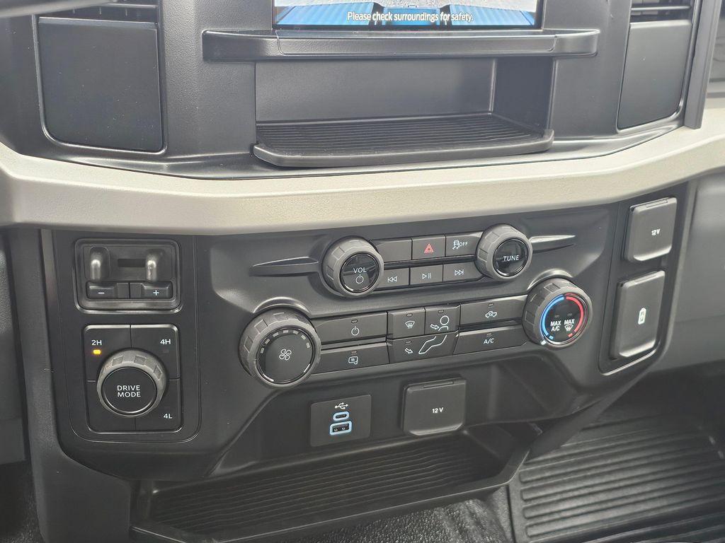 new 2025 Ford F-250 car, priced at $61,255