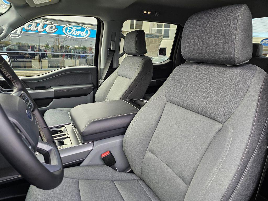new 2025 Ford F-150 Lightning car, priced at $66,760