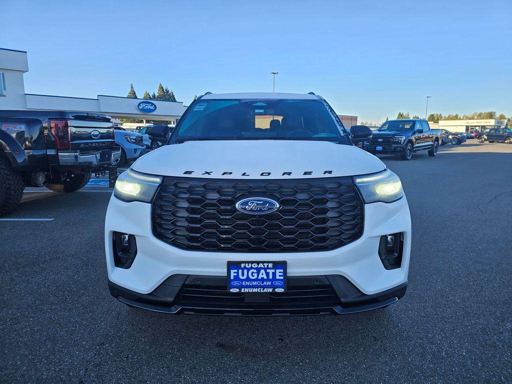 new 2025 Ford Explorer car, priced at $52,570