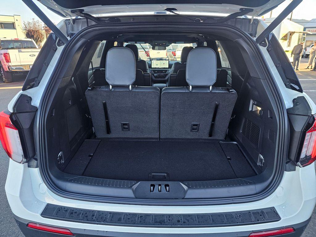 new 2025 Ford Explorer car, priced at $52,570