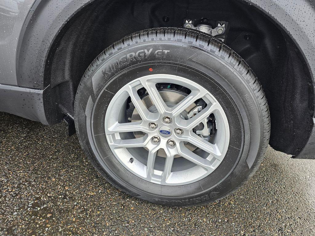 new 2025 Ford Explorer car, priced at $42,245