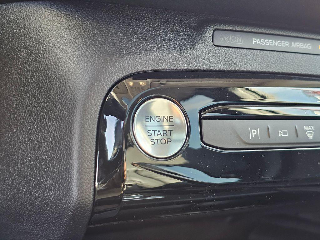 new 2025 Ford Escape PHEV car, priced at $39,015