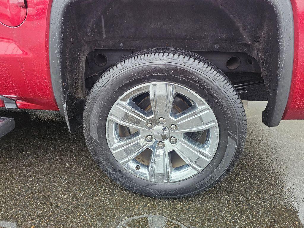 used 2018 GMC Sierra 1500 car, priced at $31,999