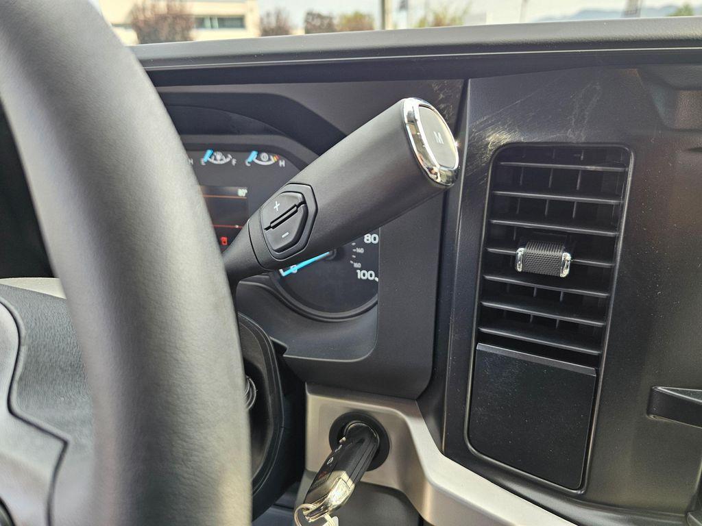 new 2025 Ford F-350 car, priced at $58,215