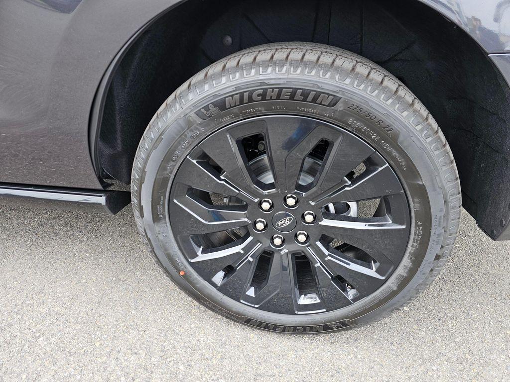 new 2025 Ford Expedition car, priced at $81,150