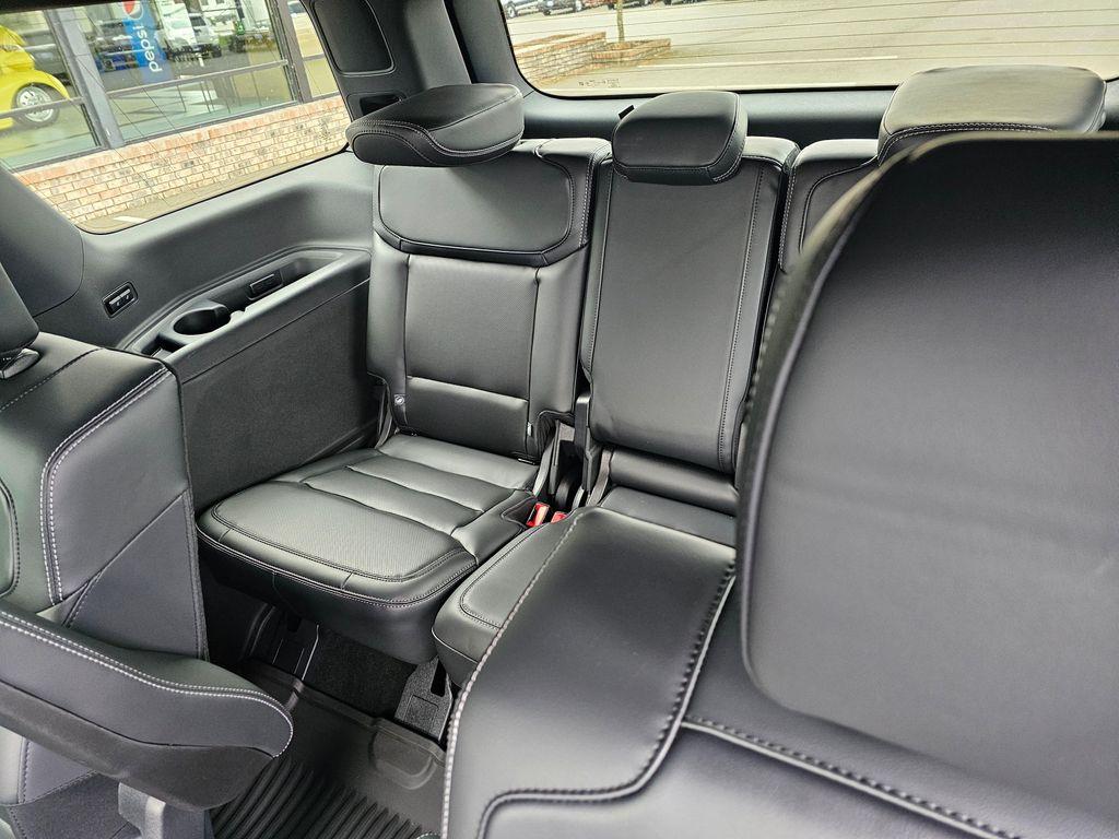 new 2025 Ford Expedition car, priced at $81,150