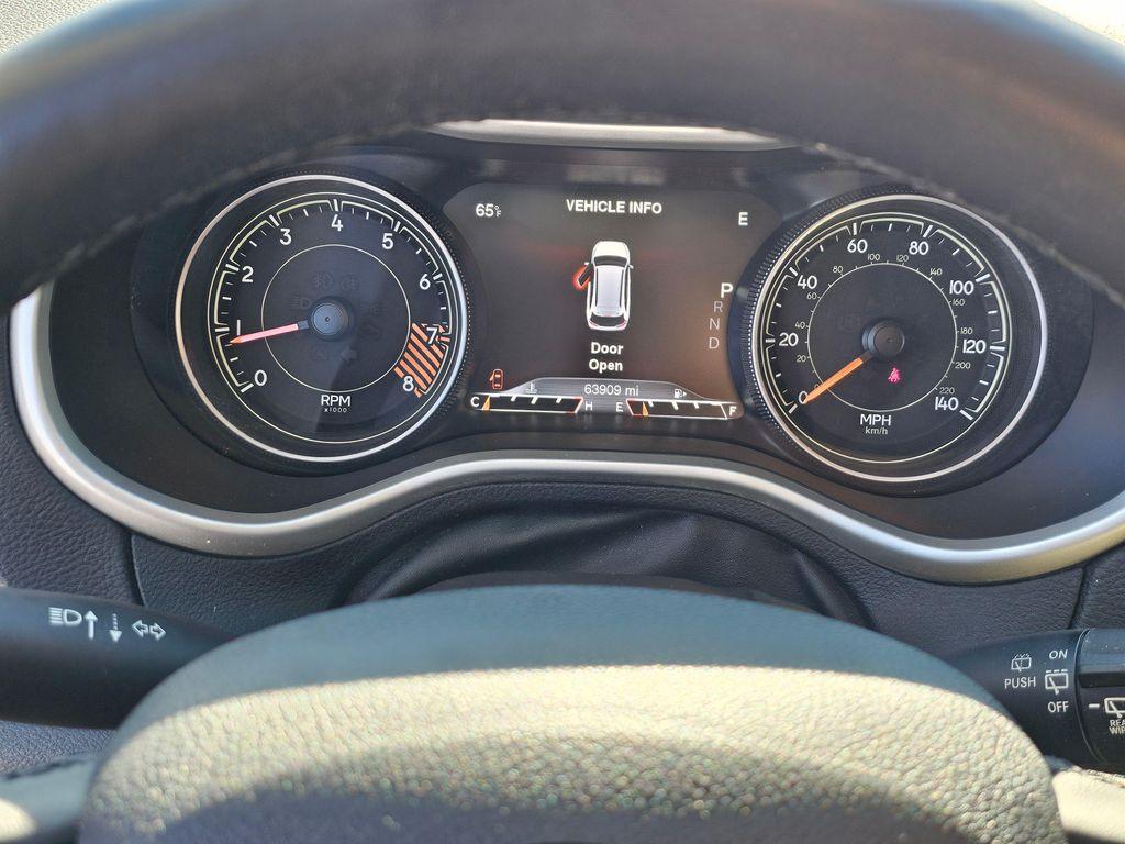 used 2015 Jeep Cherokee car, priced at $14,997