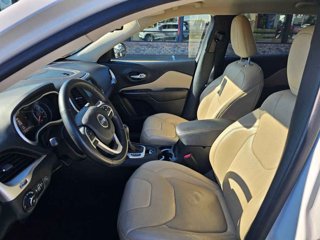 used 2015 Jeep Cherokee car, priced at $14,997