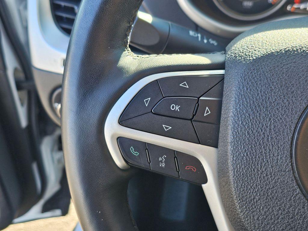 used 2015 Jeep Cherokee car, priced at $14,997
