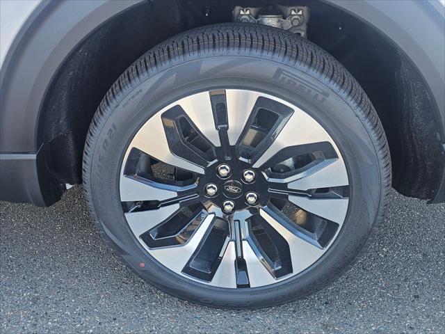 new 2025 Ford Explorer car, priced at $54,231