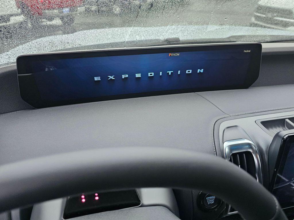 new 2025 Ford Expedition Max car, priced at $89,390