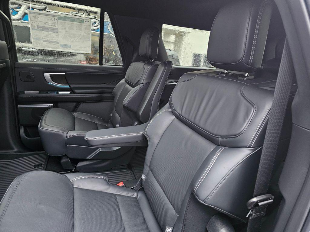 new 2025 Ford Expedition Max car, priced at $89,390