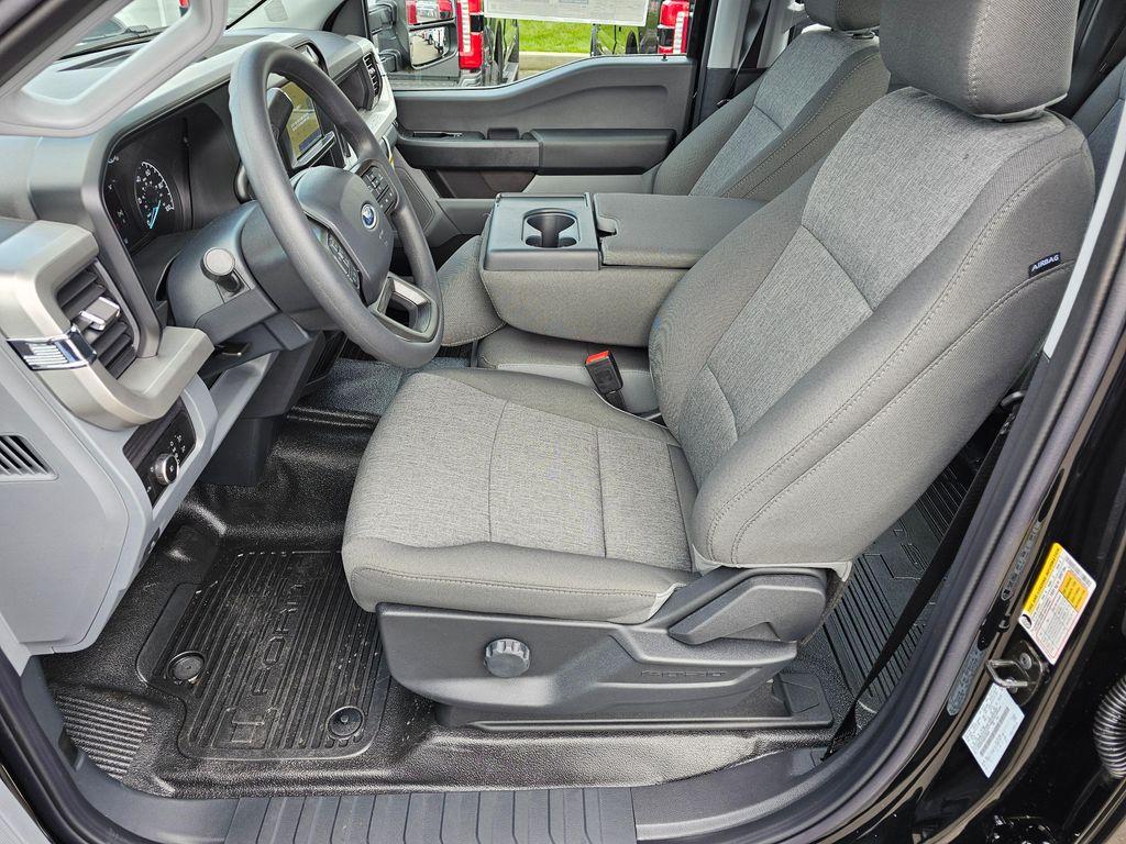 new 2025 Ford F-350 car, priced at $68,430