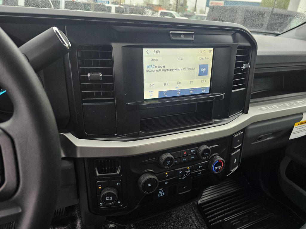 new 2025 Ford F-350 car, priced at $67,115