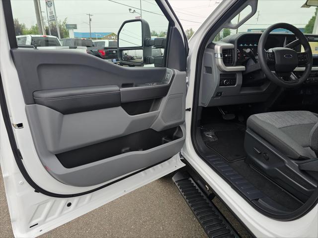 new 2025 Ford F-350 car, priced at $57,460