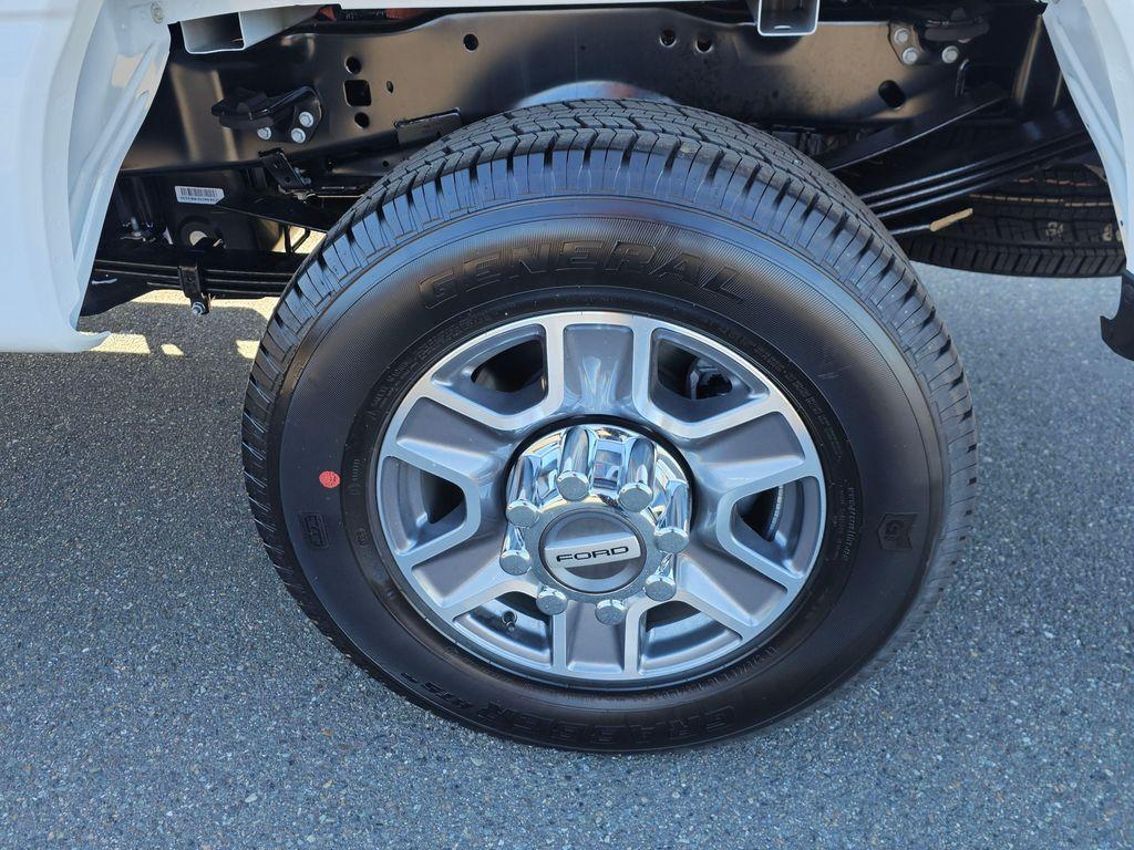 new 2025 Ford F-350 car, priced at $55,310