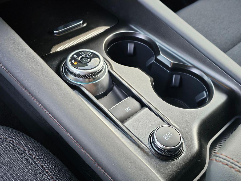 new 2025 Ford Explorer car, priced at $43,140