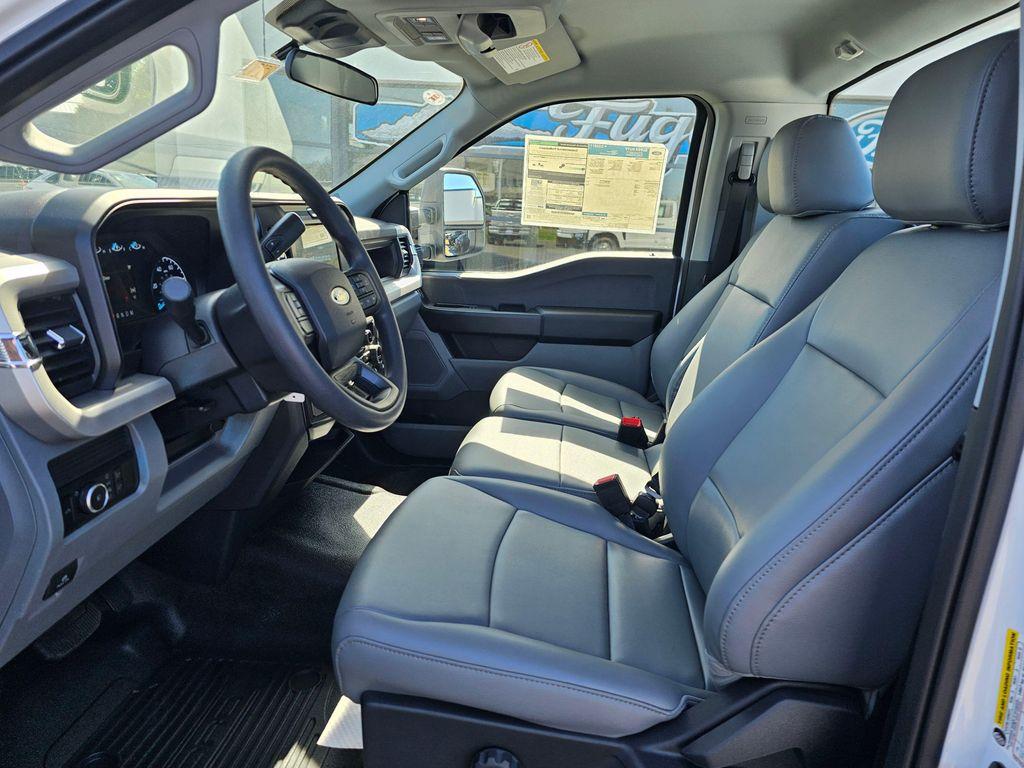 new 2025 Ford F-250 car, priced at $44,080