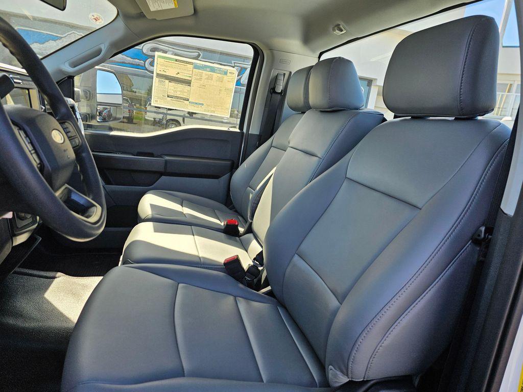 new 2025 Ford F-250 car, priced at $44,080