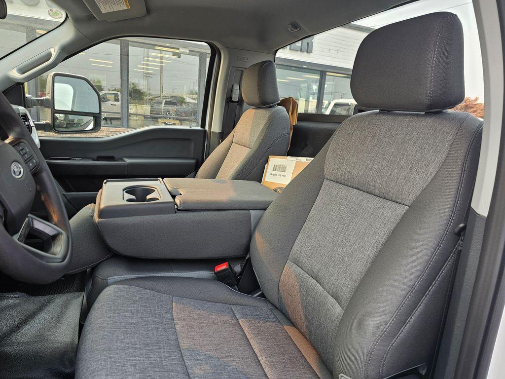new 2025 Ford F-450 car, priced at $64,925