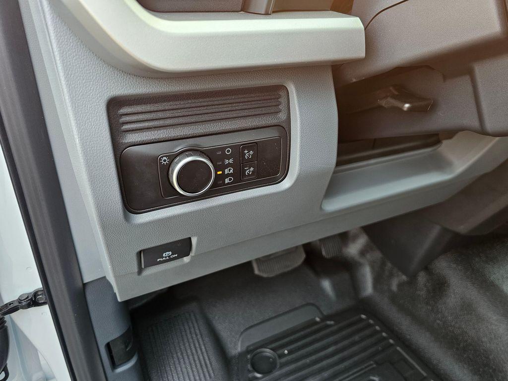 new 2025 Ford F-450 car, priced at $64,925