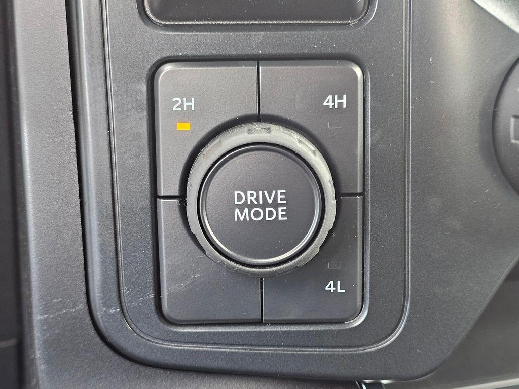 new 2025 Ford F-150 car, priced at $49,910