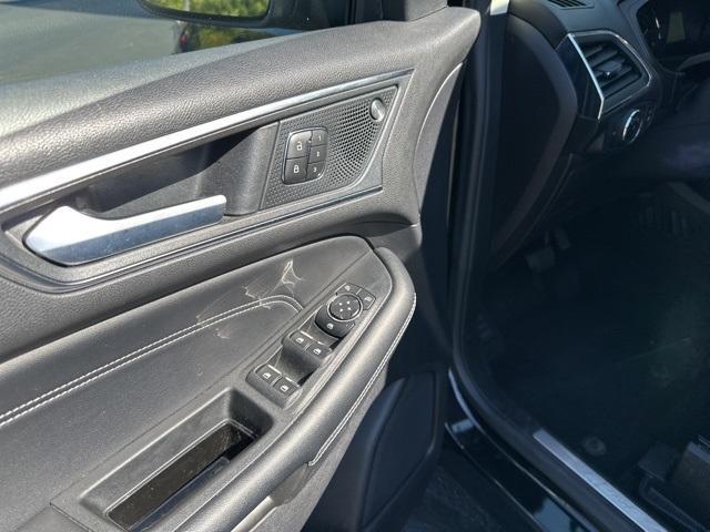 used 2022 Ford Edge car, priced at $29,923