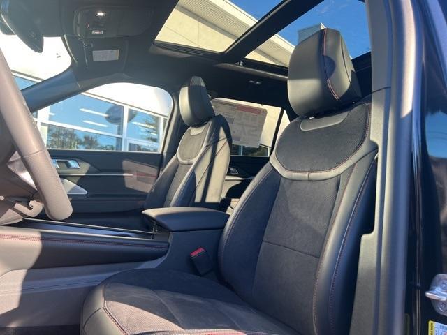 new 2025 Ford Explorer car, priced at $60,655