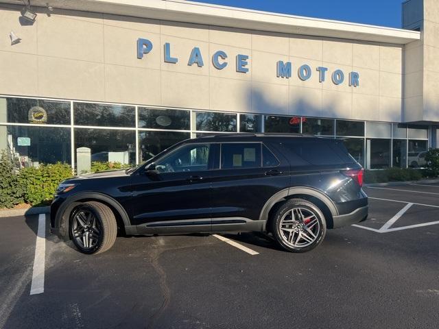 new 2025 Ford Explorer car, priced at $60,655