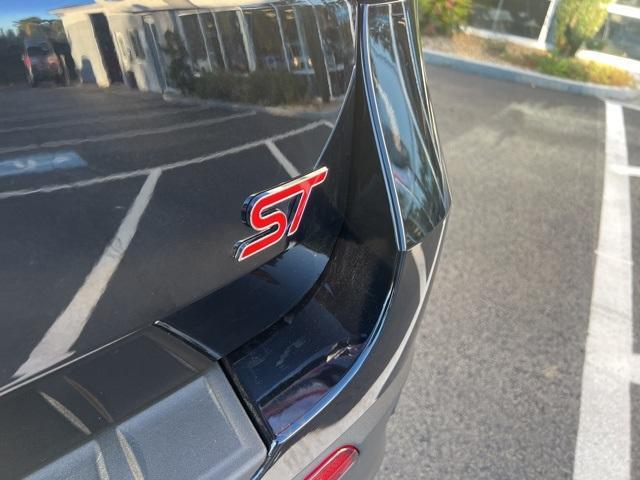 new 2025 Ford Explorer car, priced at $60,655