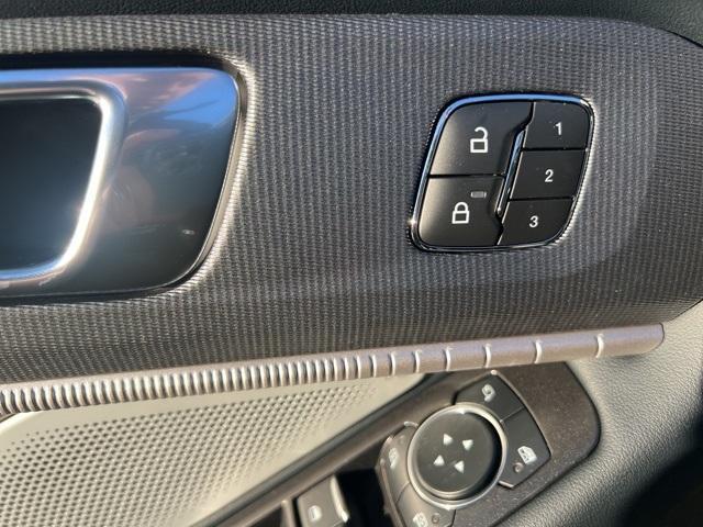 new 2025 Ford Explorer car, priced at $60,655