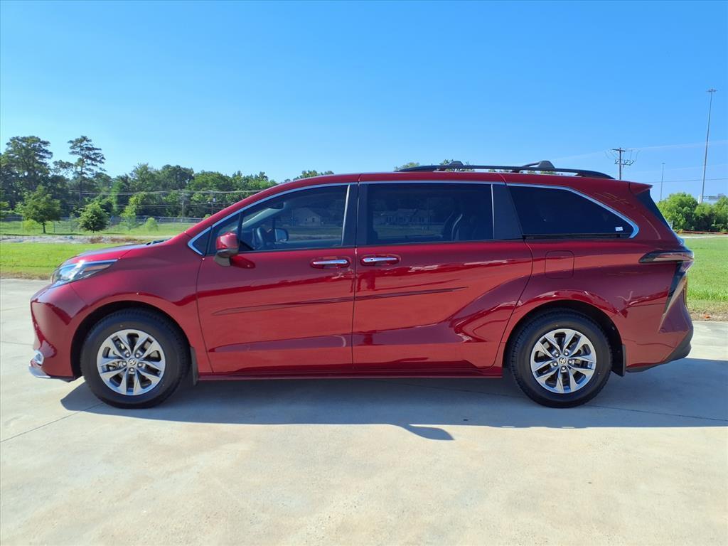 used 2023 Toyota Sienna car, priced at $43,748