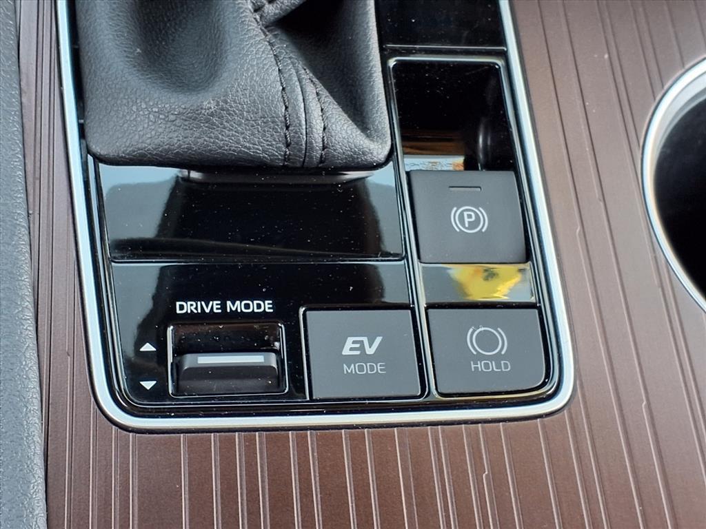 used 2023 Toyota Sienna car, priced at $43,748
