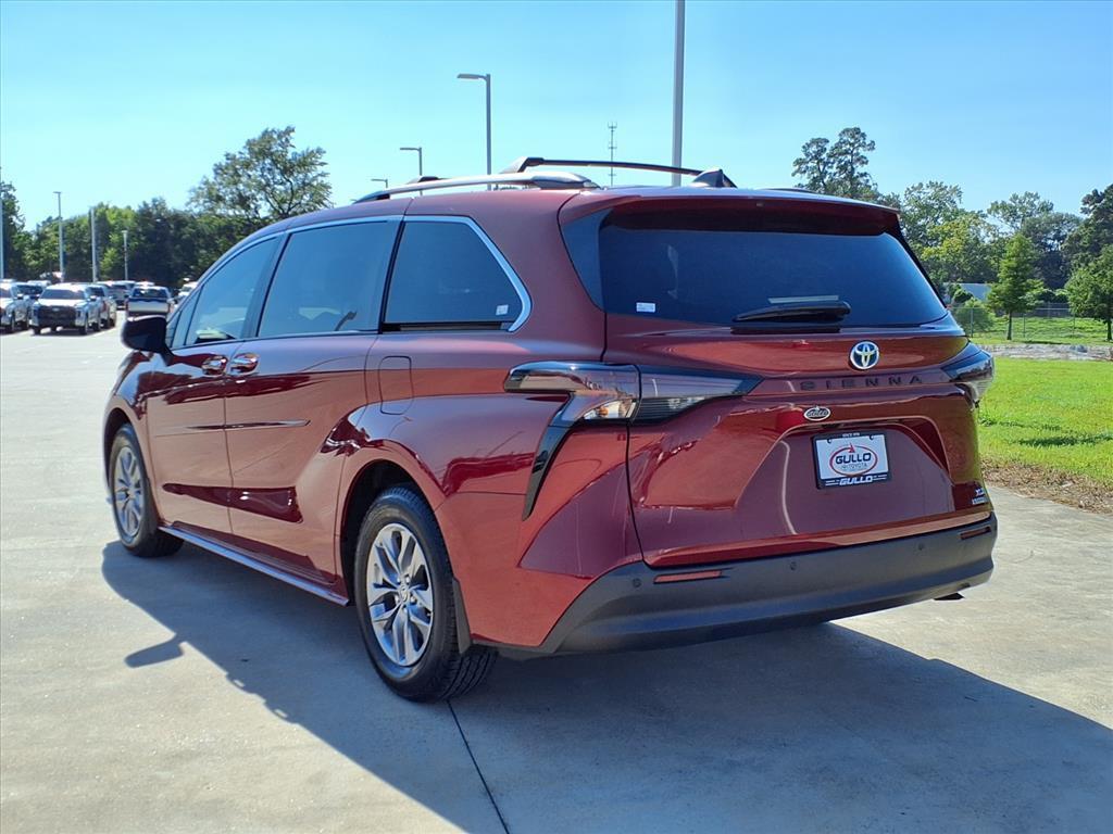 used 2023 Toyota Sienna car, priced at $43,748