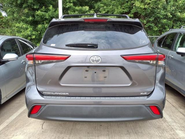 used 2023 Toyota Highlander car, priced at $39,998