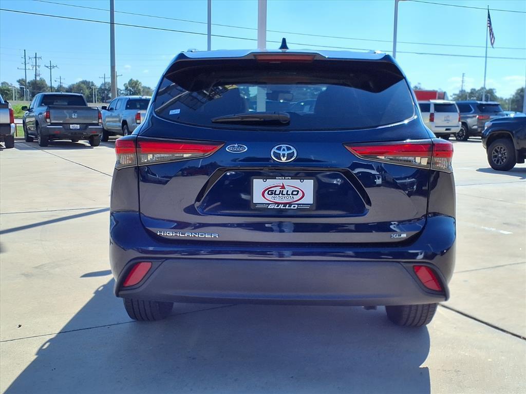 used 2021 Toyota Highlander car, priced at $27,248