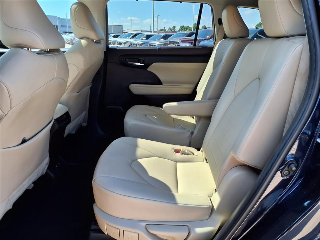 used 2021 Toyota Highlander car, priced at $27,248