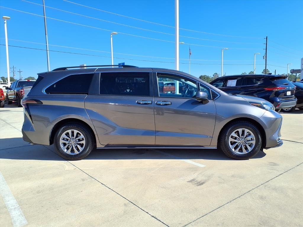 used 2023 Toyota Sienna car, priced at $37,998
