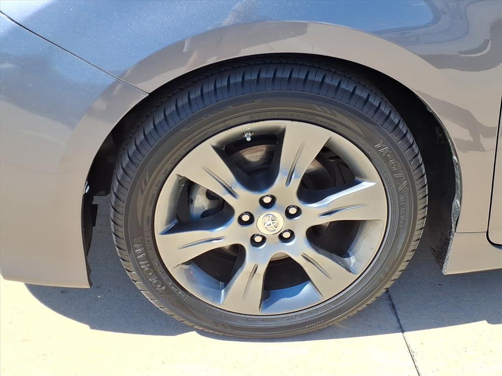 used 2015 Toyota Sienna car, priced at $18,498
