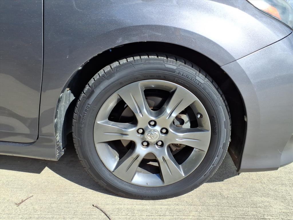 used 2015 Toyota Sienna car, priced at $18,998