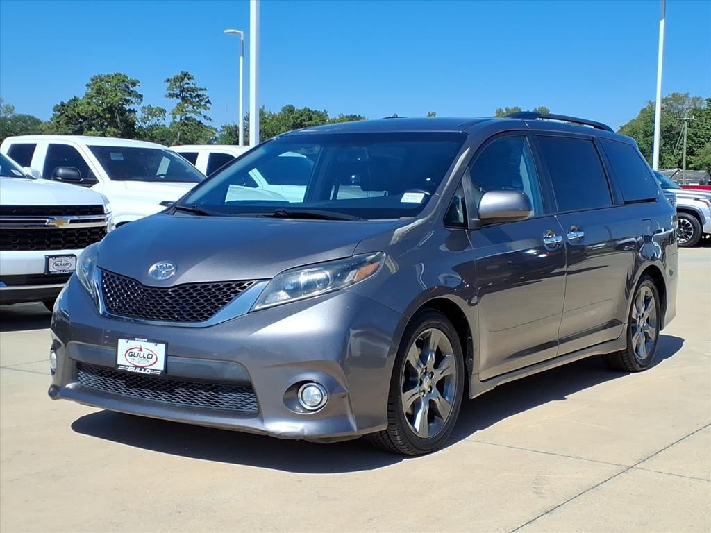 used 2015 Toyota Sienna car, priced at $18,498