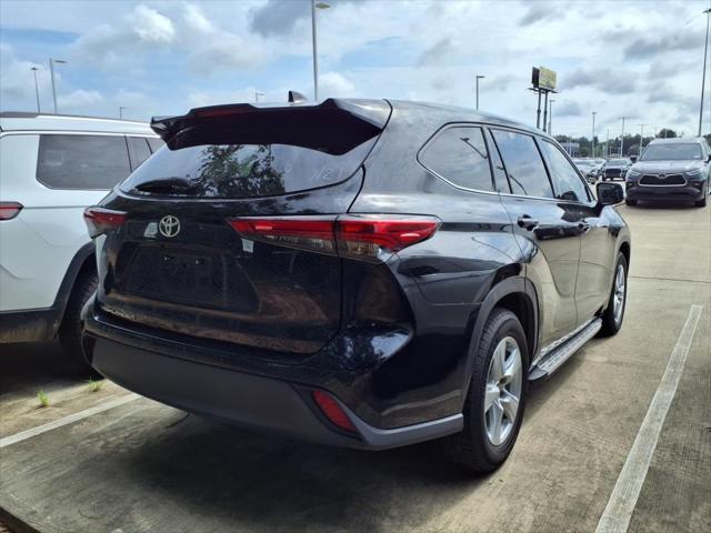 used 2021 Toyota Highlander car, priced at $27,498
